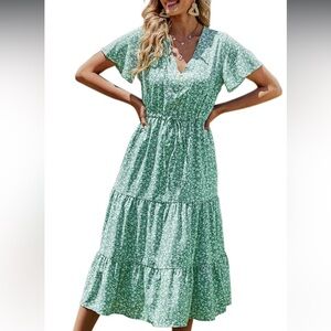 Chic Green Floral Midi Dress